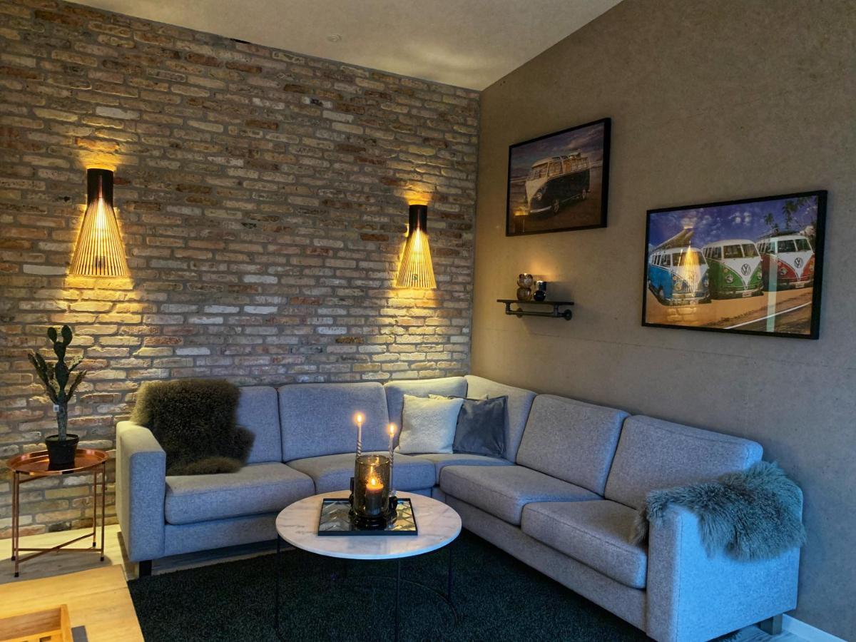 Broncks Apartment 1 - Modern 2-Bedroom In The Heart Of Torshavn Luaran gambar