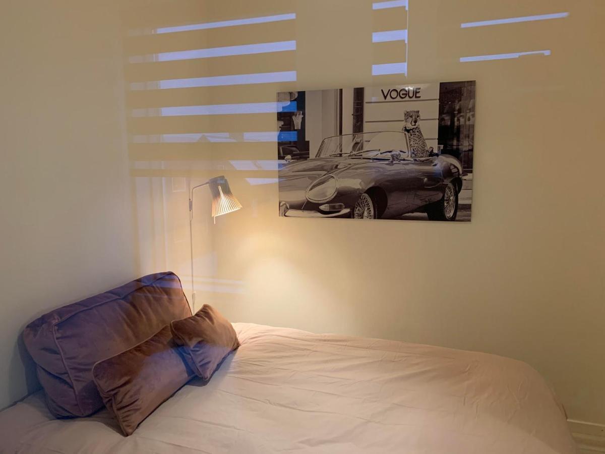 Broncks Apartment 1 - Modern 2-Bedroom In The Heart Of Torshavn Luaran gambar